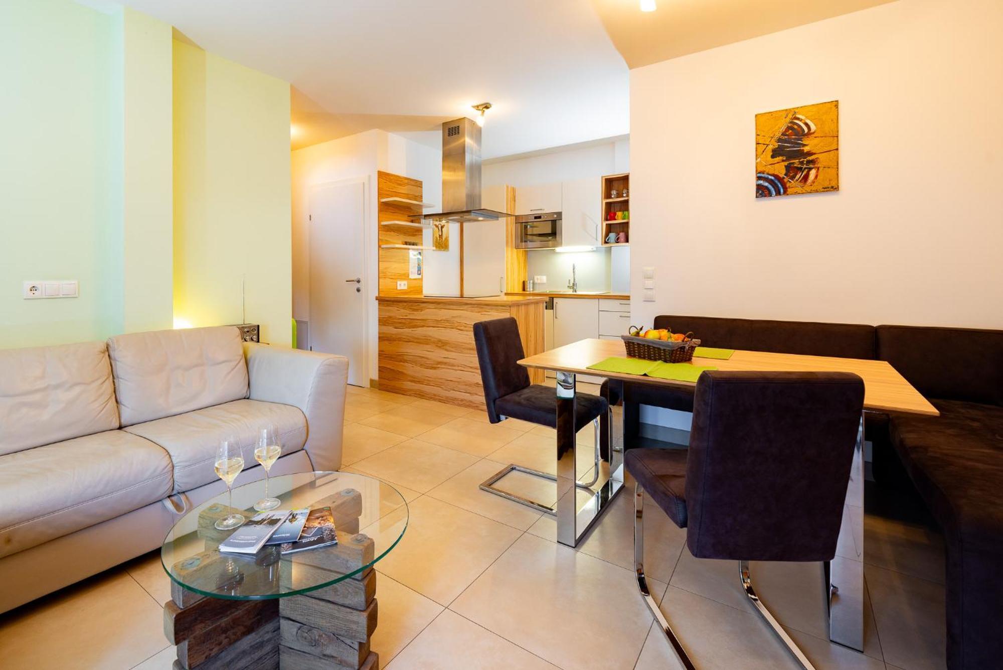 Appartement Klosterhuegel Haus im Ennstal Buitenkant foto
